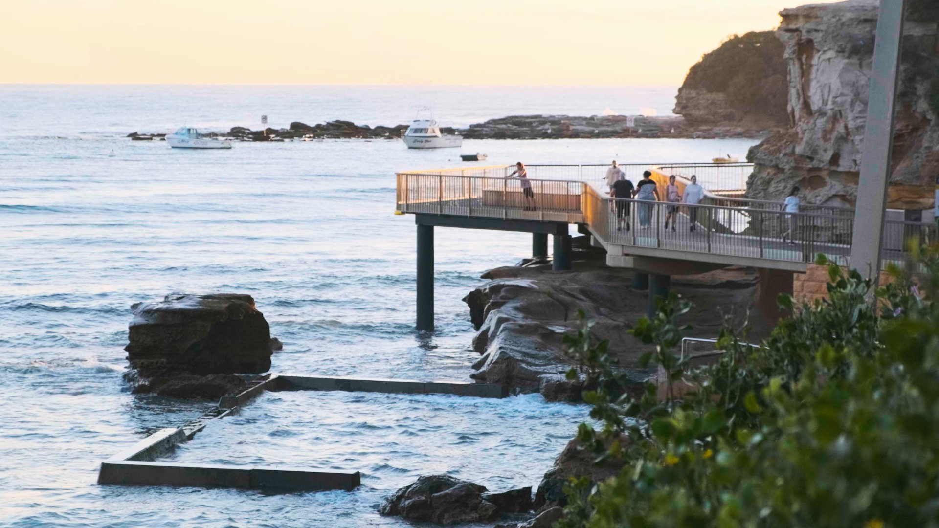 Terrigal-slx.00 12 29 05.still005-2